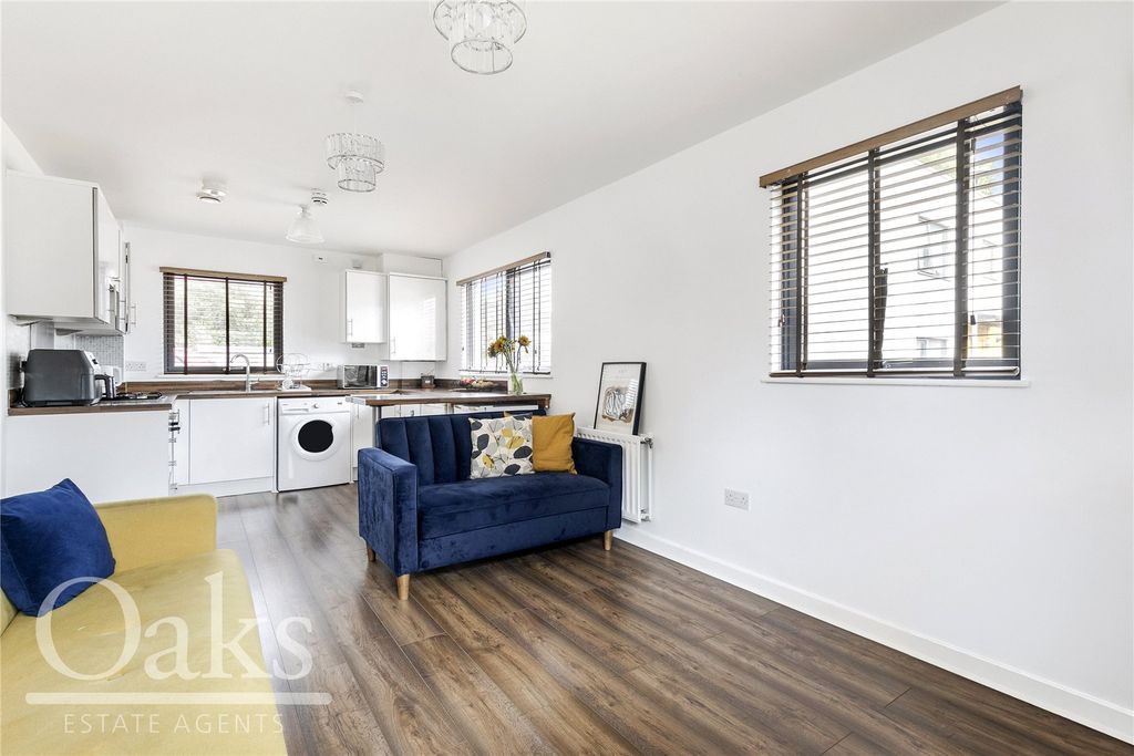 Property photo 3 of 8 Picture No. 06