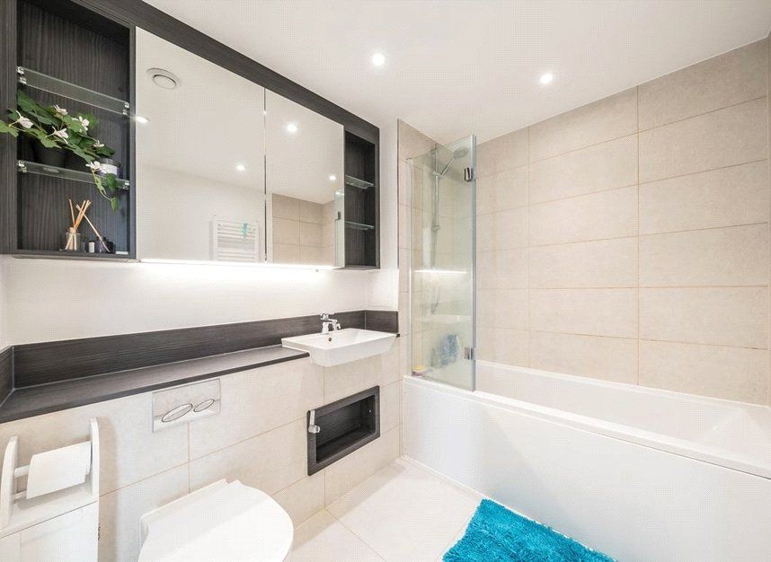 Additional image 5 of 2 bed flat for salePrince Regents Road, Hounslow, Greater London TW3