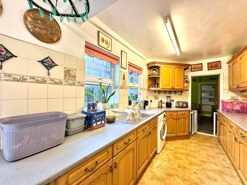 Property photo 3 of 17 Photo 16