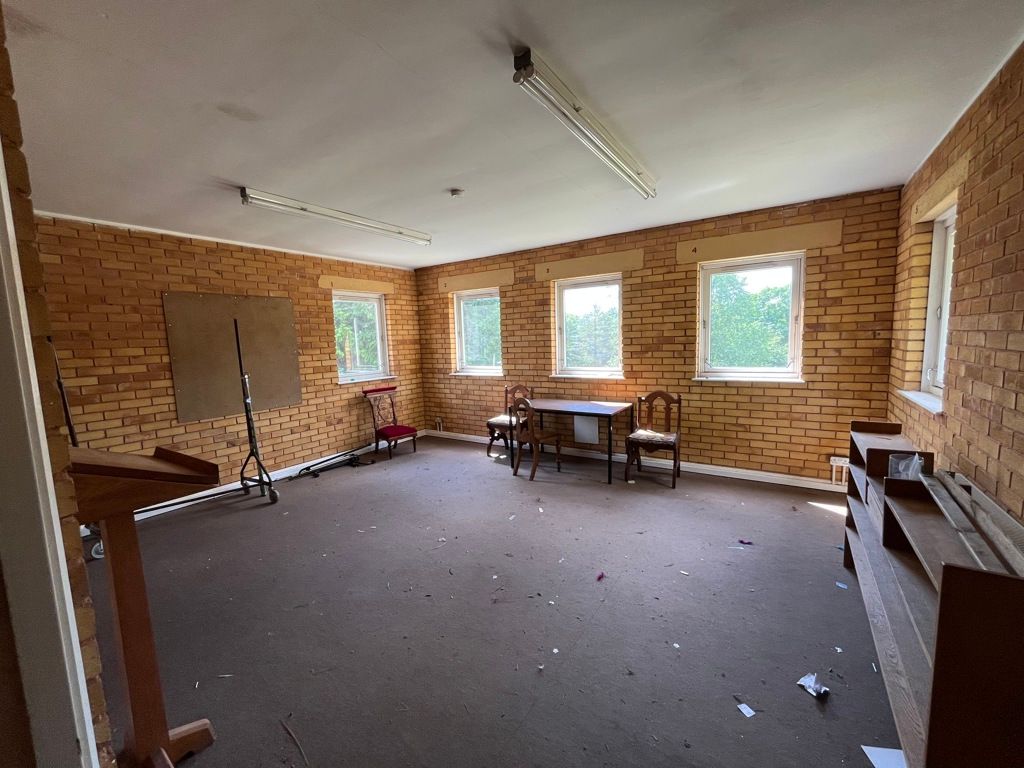 Property photo 2 of 6 Photo 1