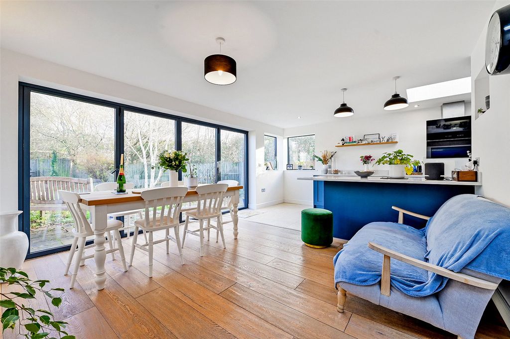 Property photo 1 of 10 Picture No. 02