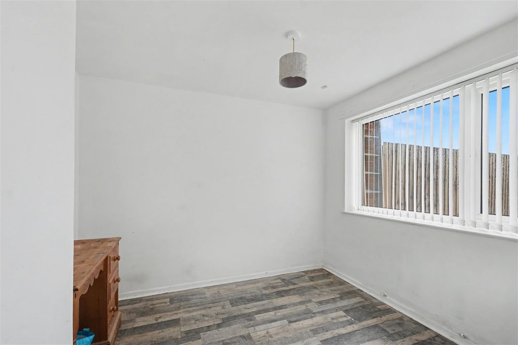 Property photo 3 of 12 Dining Room.Jpeg