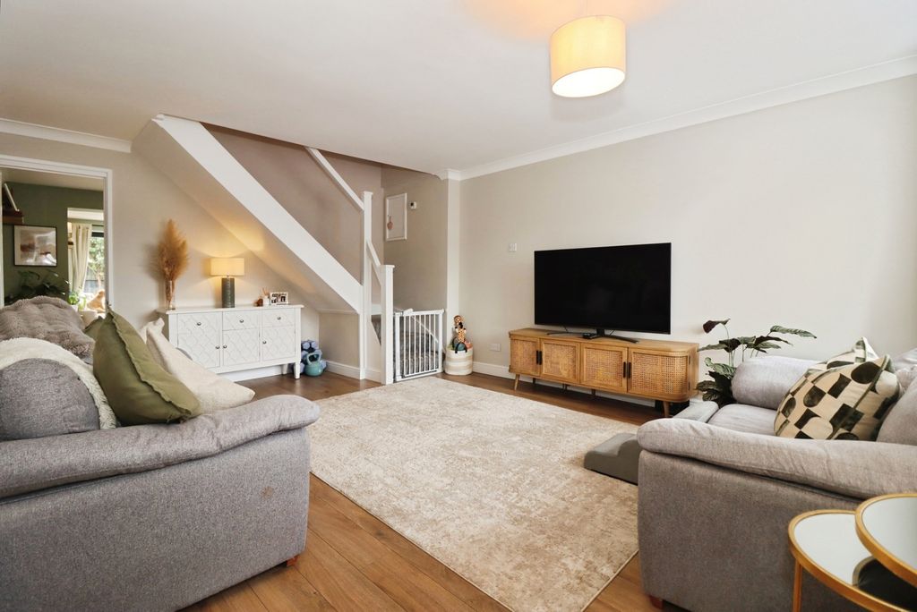 Property photo 3 of 14 Pbox-Img.Jpg