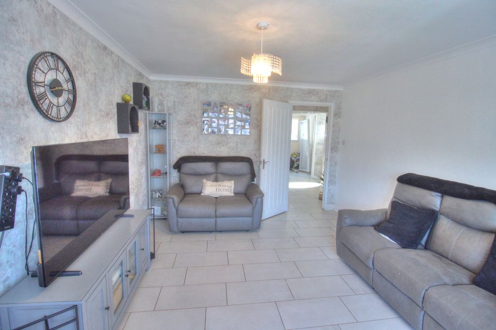 Property photo 1 of 27 Img_2545_6_7