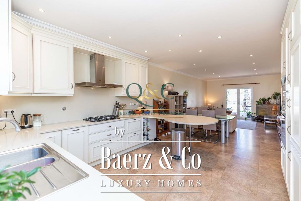 Property photo 3 of 25