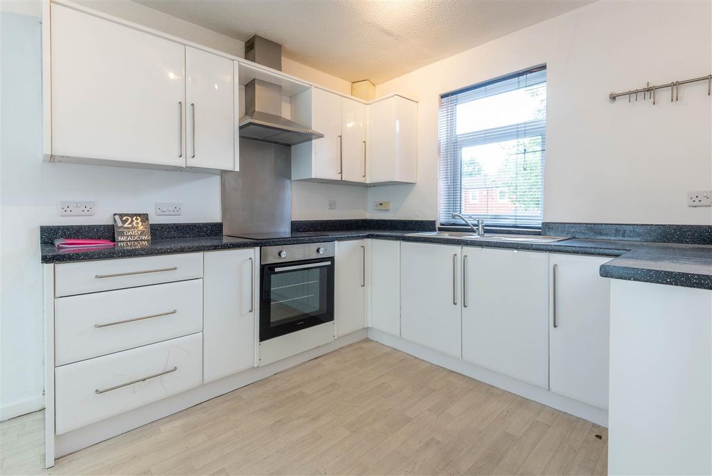 Property photo 2 of 14 Kitchen/Diner