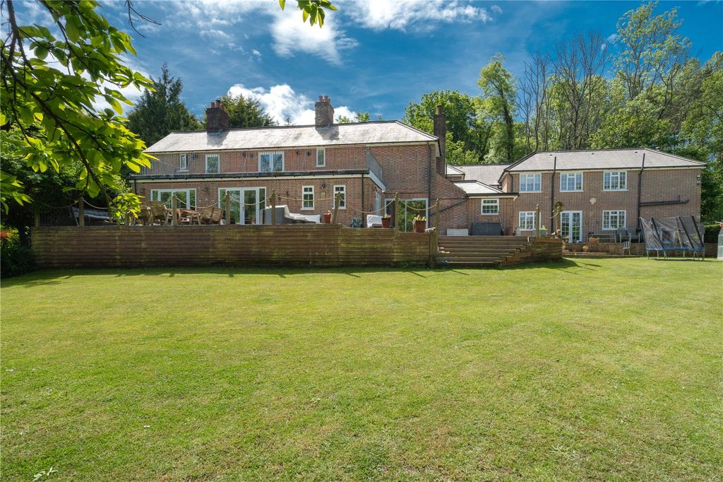 Property photo 2 of 45 Picture No. 35