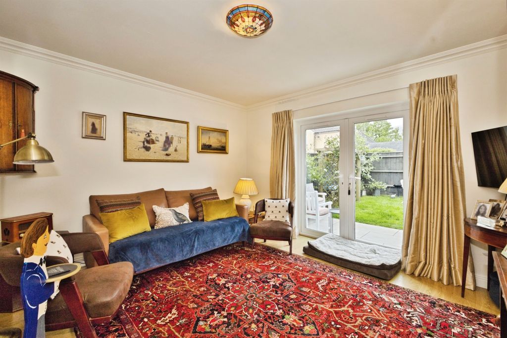 Property photo 2 of 24