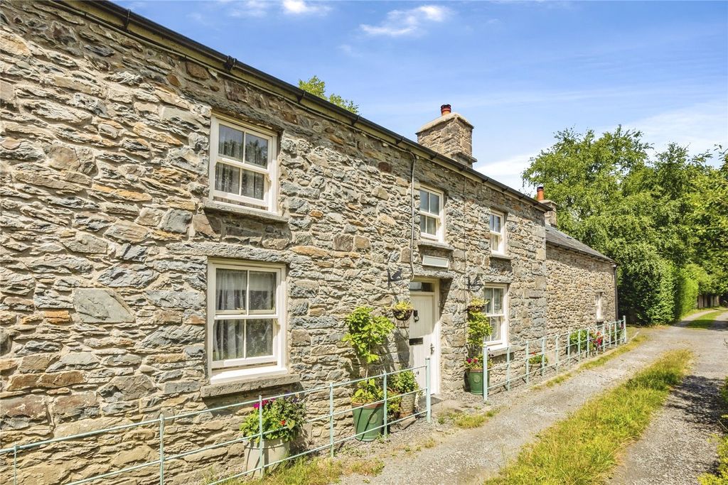 Property photo 1 of 27 Picture No. 32