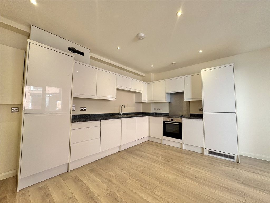 Property photo 3 of 9 Picture No. 10