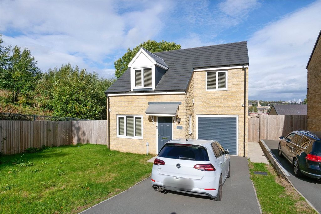 Property photo 1 of 18 Picture No. 03