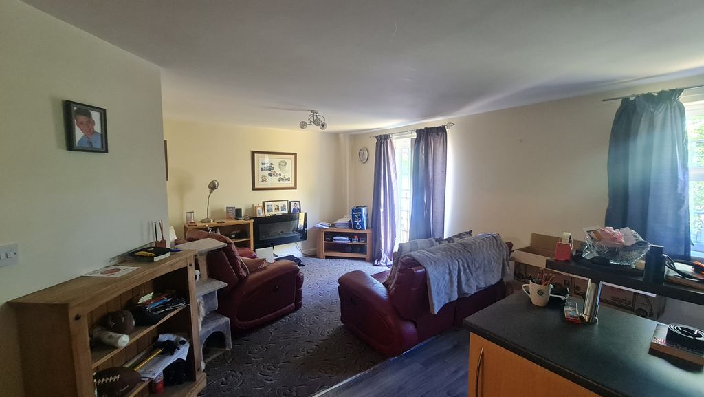 Property photo 3 of 5