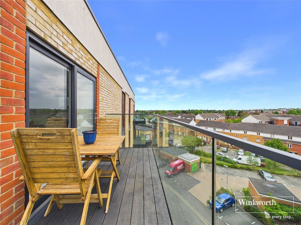 Property photo 2 of 15 Picture No. 04
