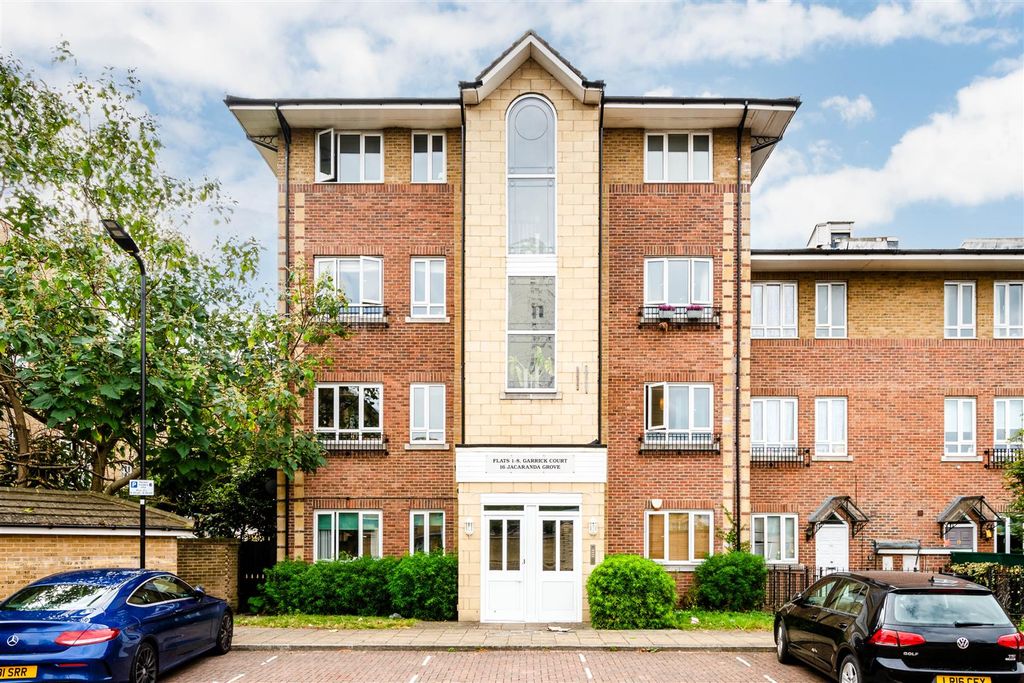 Property photo 1 of 8 Garrick Crt 4 - Low Res 1