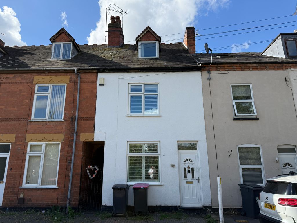 Property photo 2 of 25