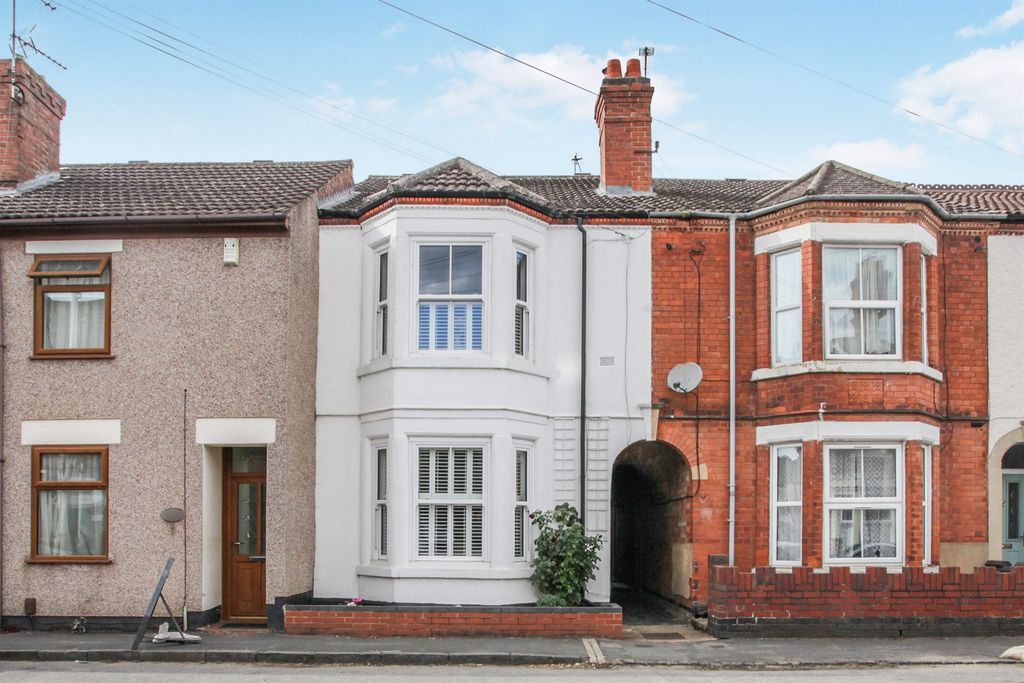 Property photo 1 of 34