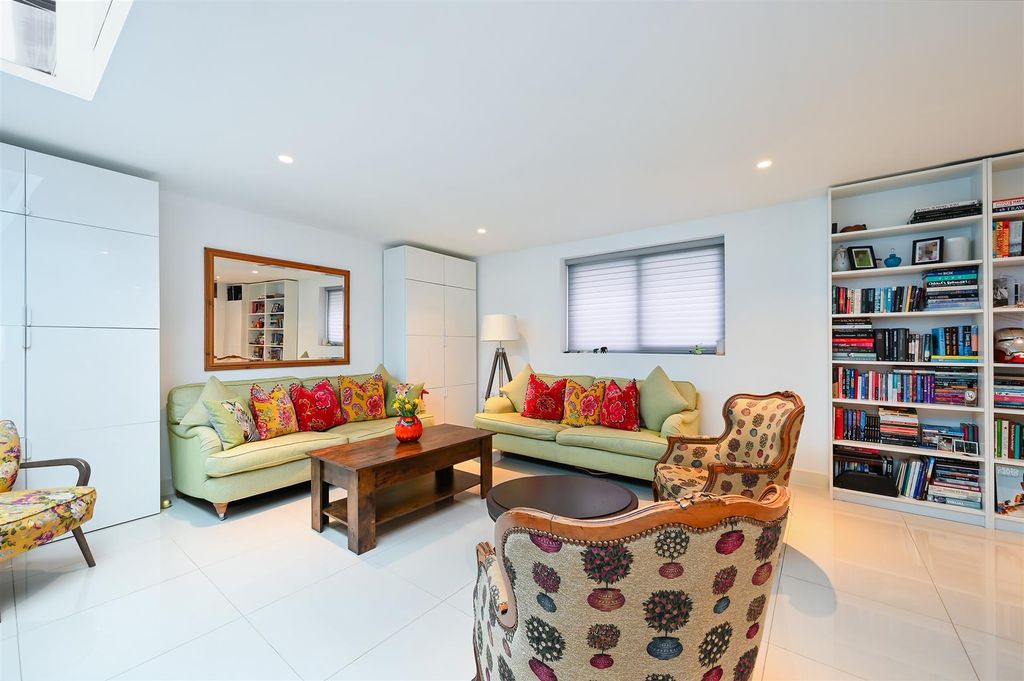 Property photo 3 of 16 3.Jpg