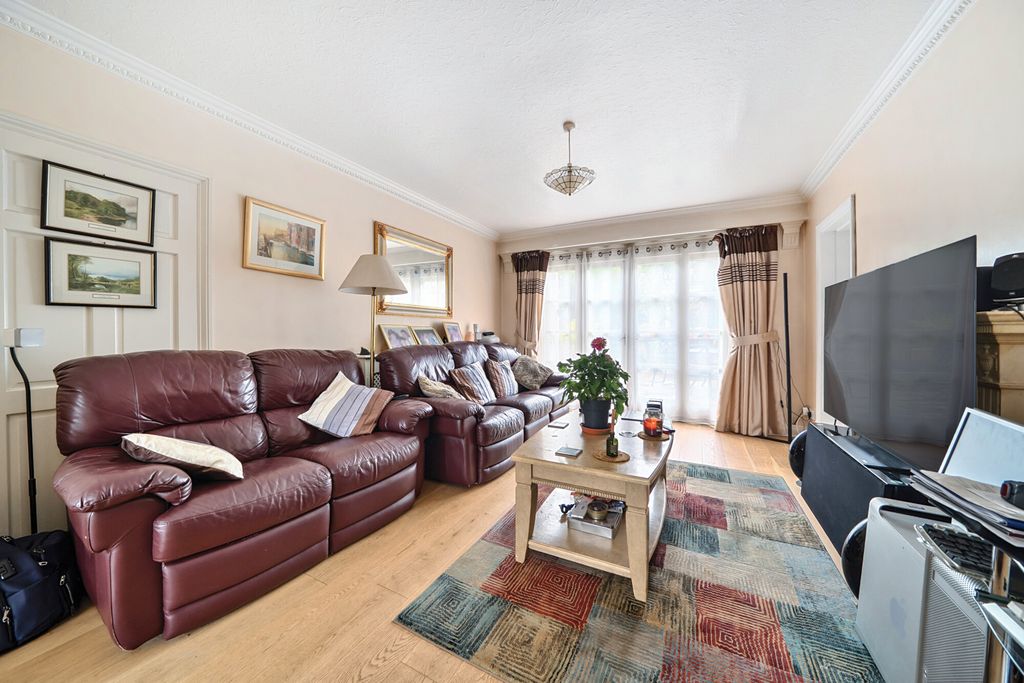 Property photo 3 of 23 1332458-16-6890B9...