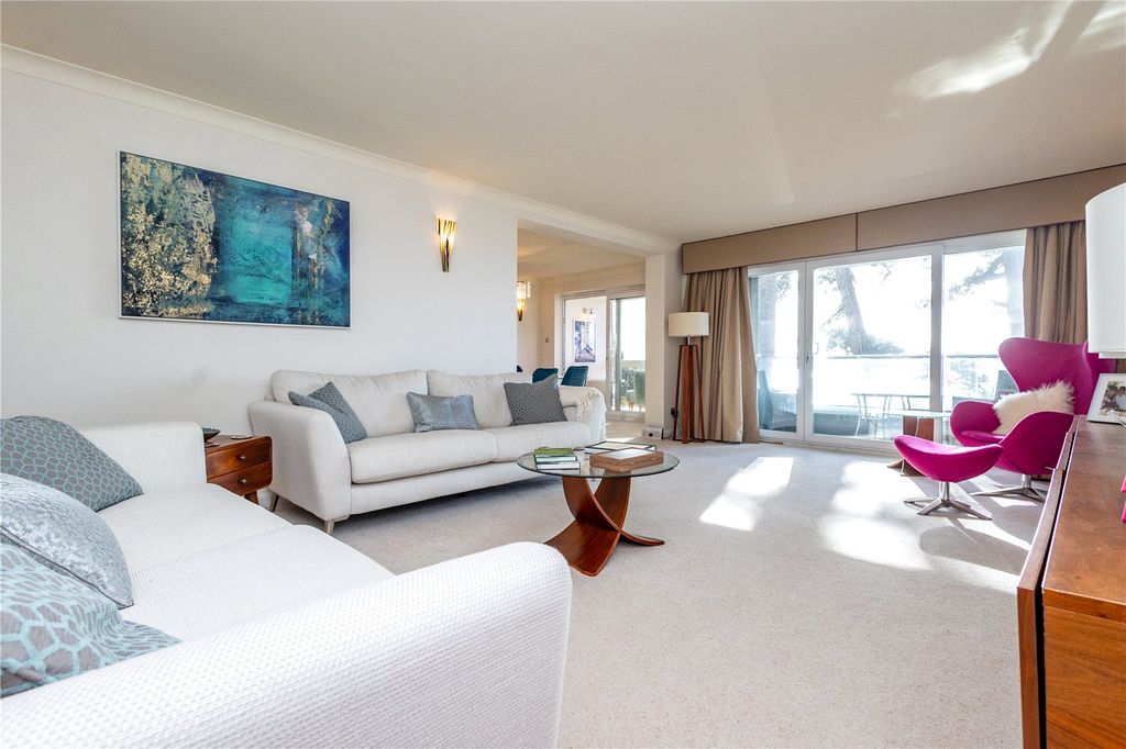 Property photo 2 of 24 Picture No. 03