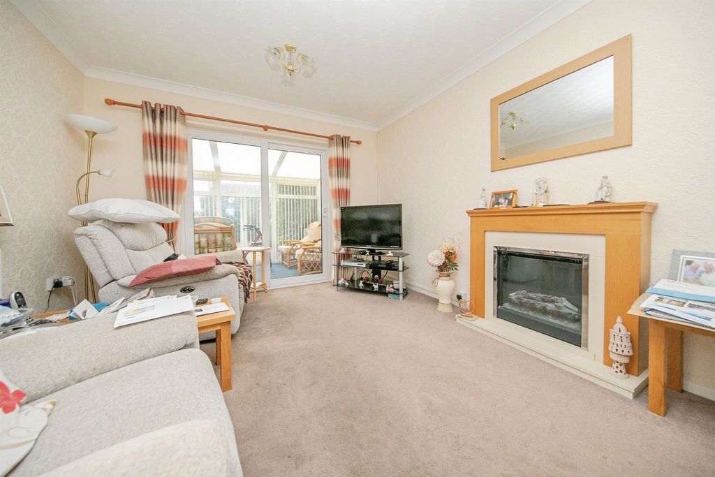 Property photo 3 of 17