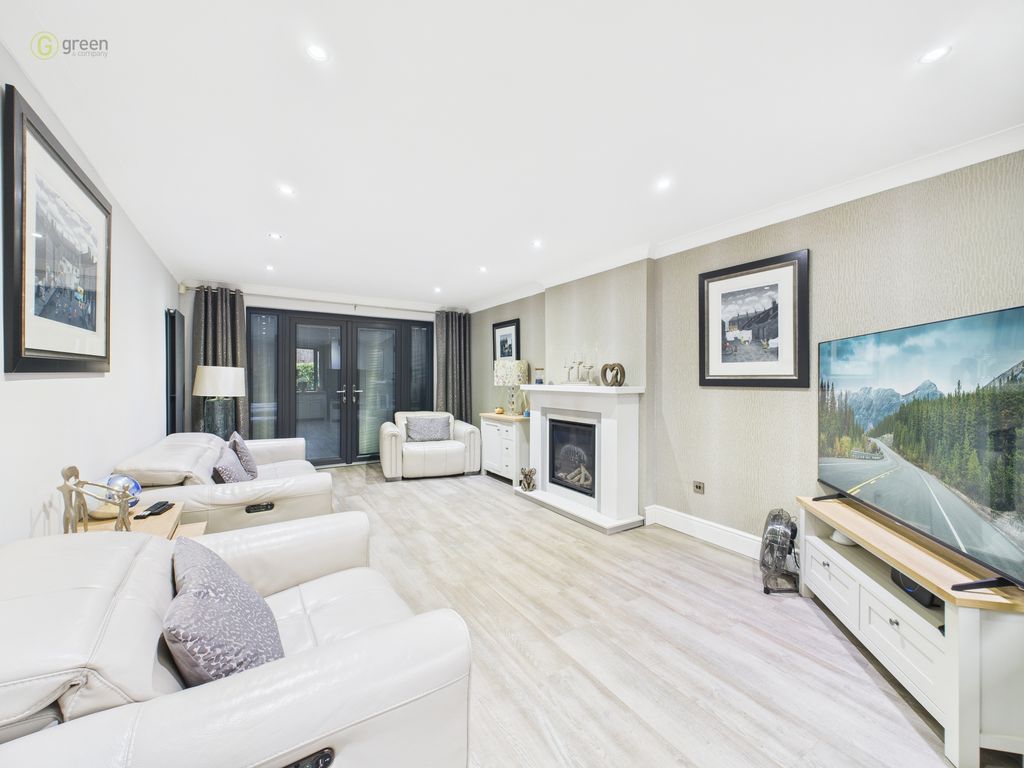 Property photo 2 of 25 Cam01698G0Pr0143Still009