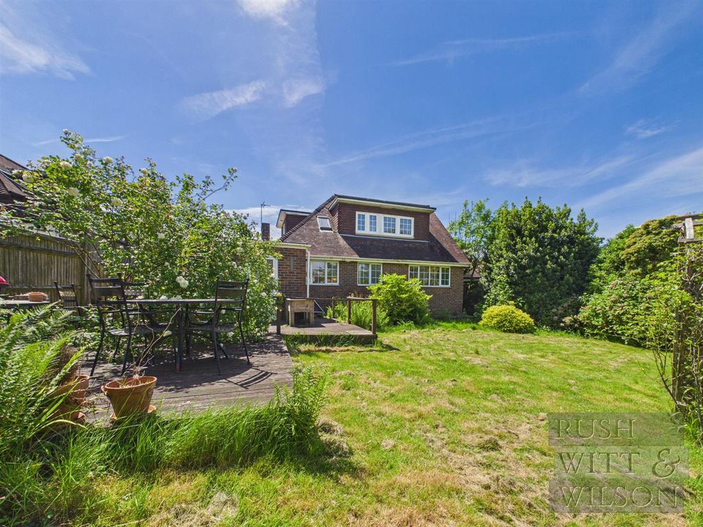 Property photo 1 of 28