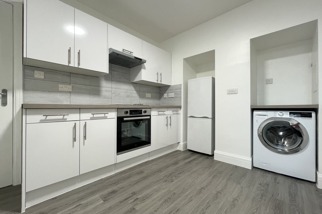 Property photo 1 of 11 1