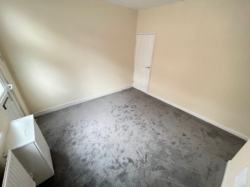 Property photo 2 of 13 Picture No. 02
