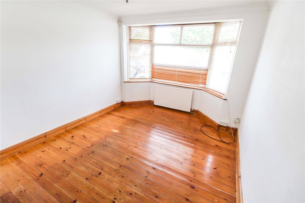 Property photo 3 of 16 Picture No. 20
