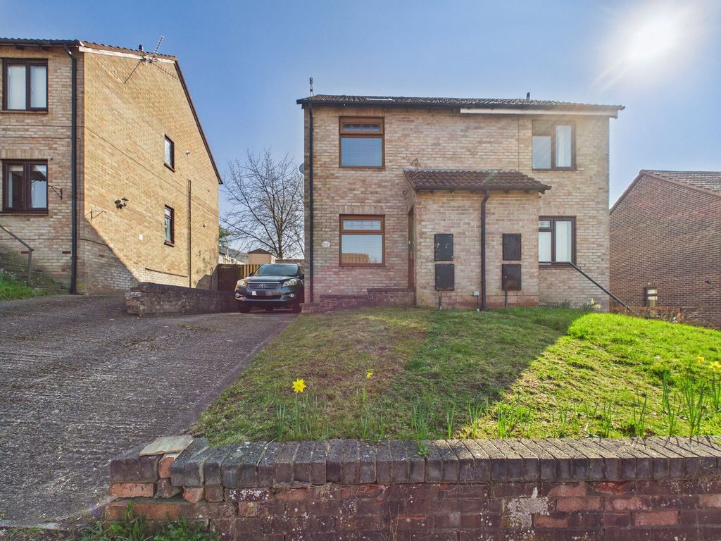 Property photo 1 of 18