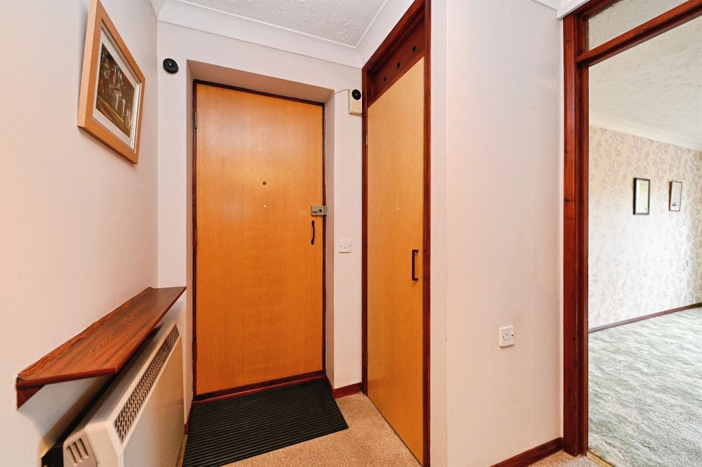 Property photo 3 of 9