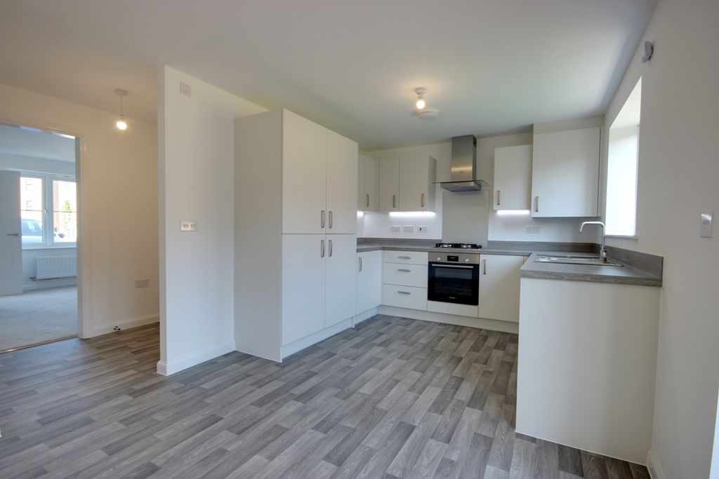 Property photo 3 of 17 1 Kit Din A