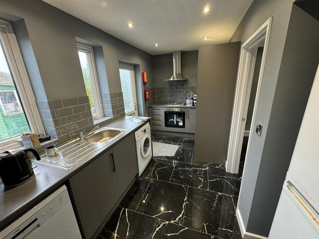 Property photo 1 of 9 Image00005 (1).Jpeg