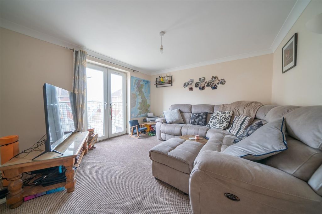 Property photo 2 of 11 1.Jpg