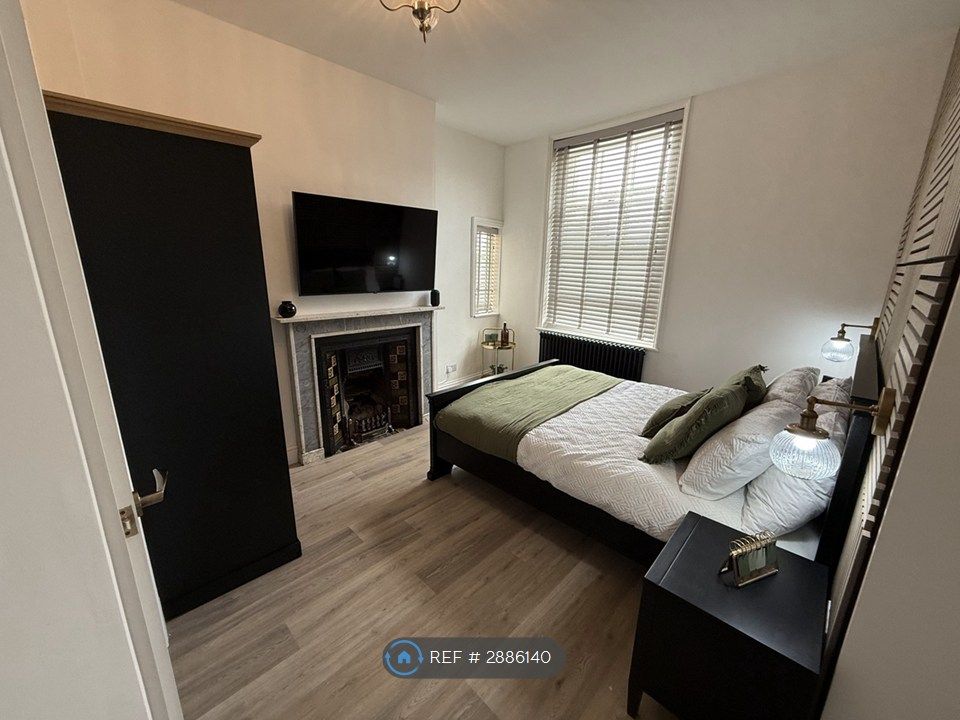 Property photo 2 of 11 Room 6