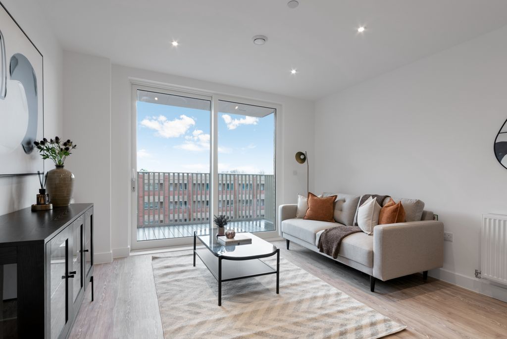 Property photo 3 of 13