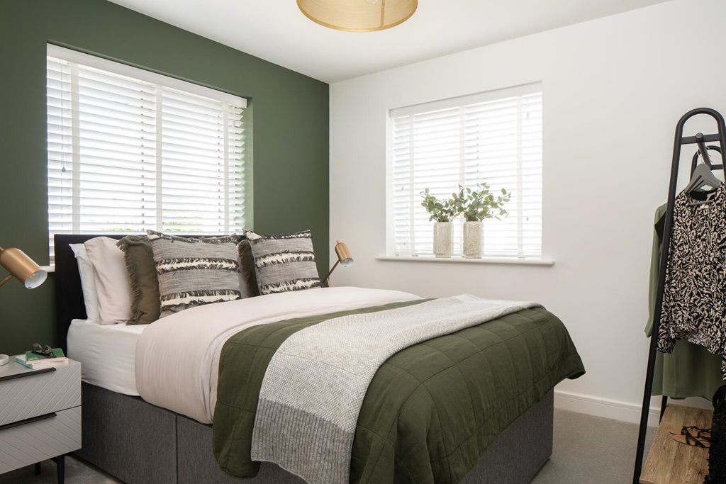 Property photo 1 of 11 Double Bedroom With Plenty Of Storage Space