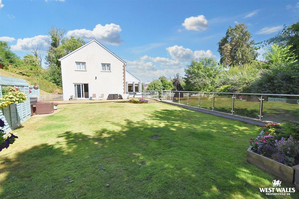 Property photo 2 of 35 6 (13).Jpg