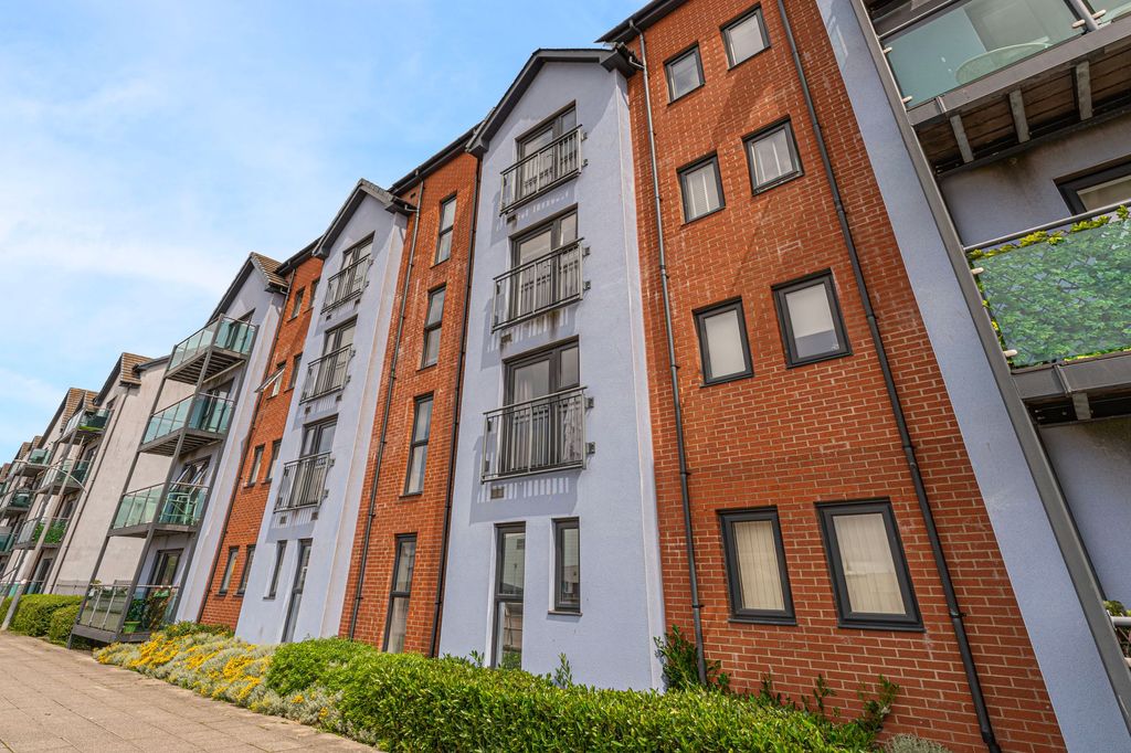 Additional image 22 of 2 bed flat for saleBaroque Court, The Serlio NP19