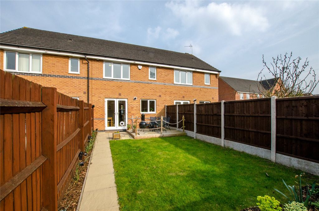 Property photo 2 of 11 Picture No. 13