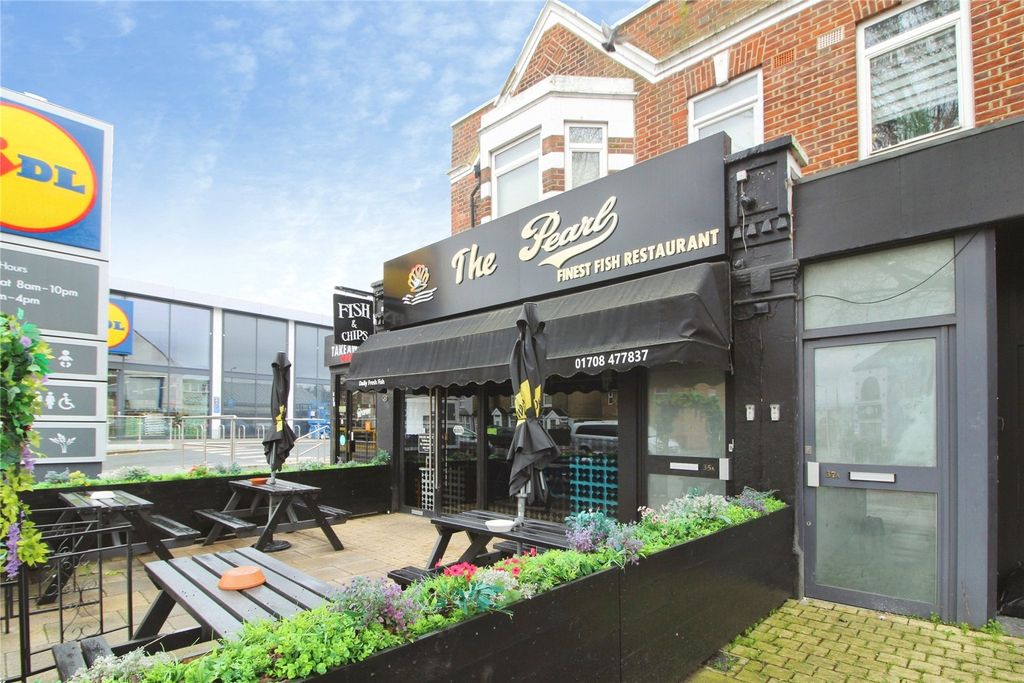 Property photo 1 of 8 Picture No. 09