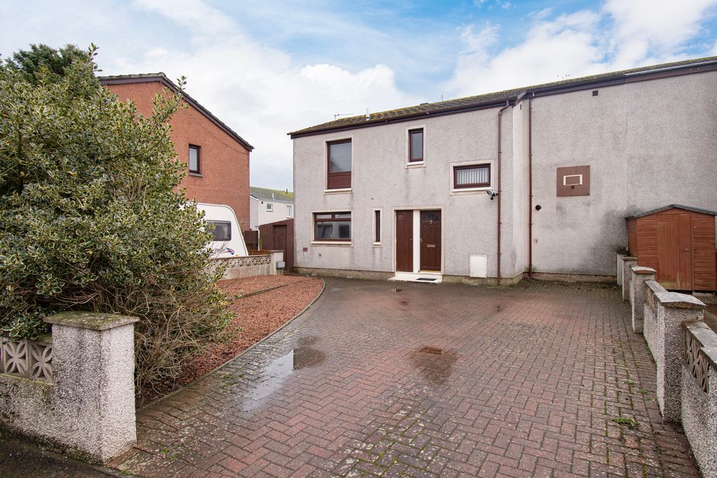 Property photo 2 of 38