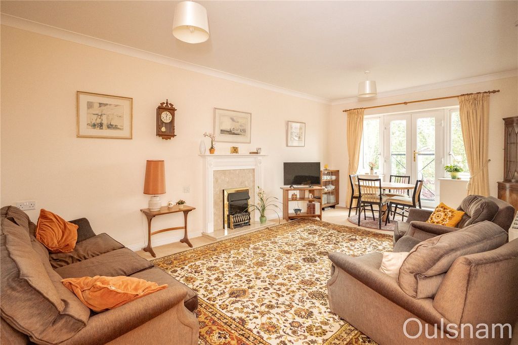 Property photo 2 of 22 Picture No. 11