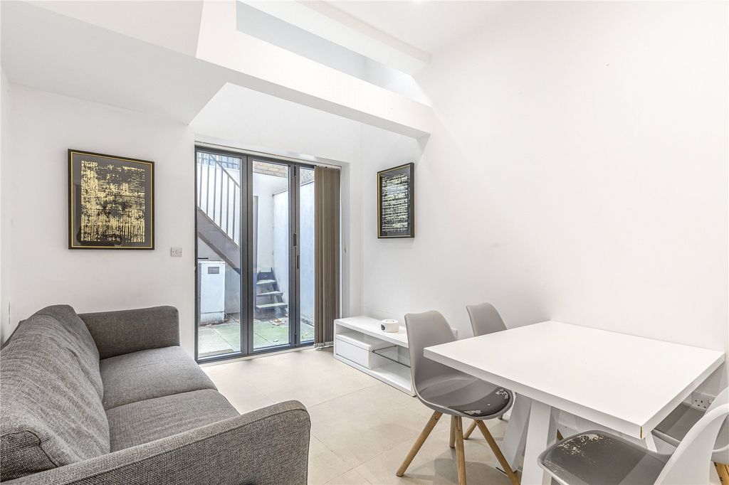 Property photo 2 of 12 Picture No. 01