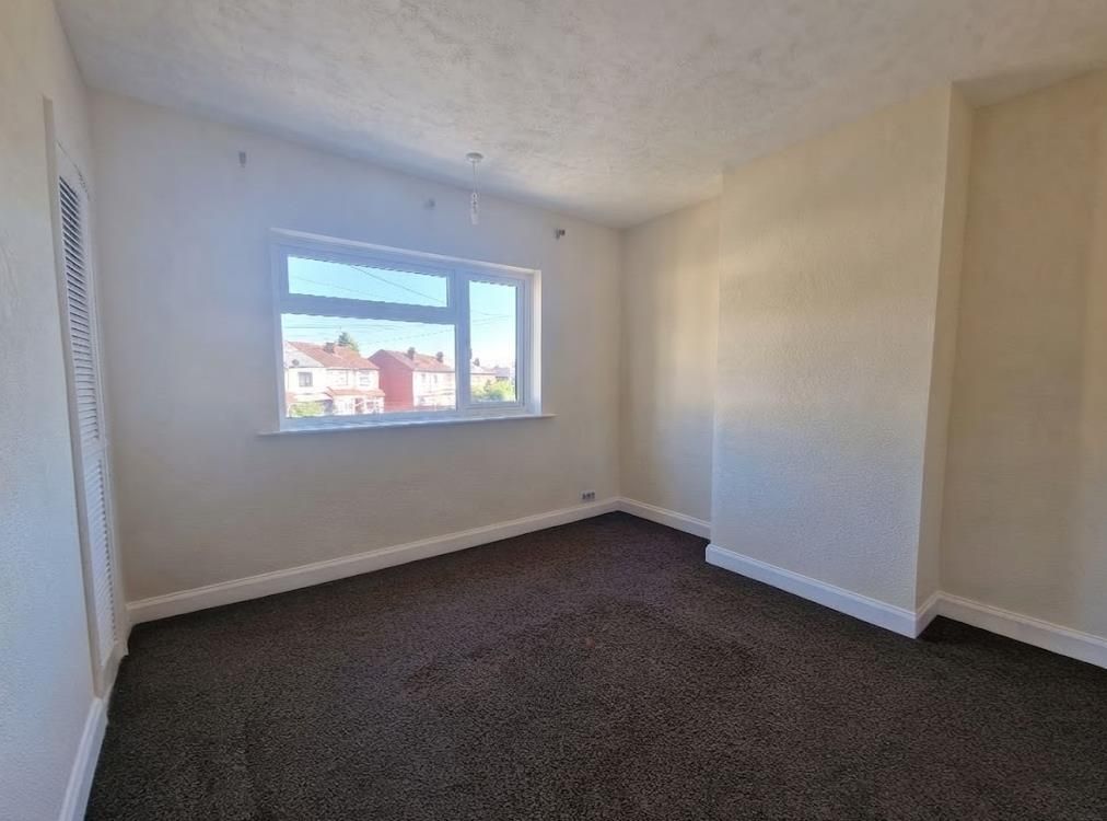 Property photo 3 of 4 3