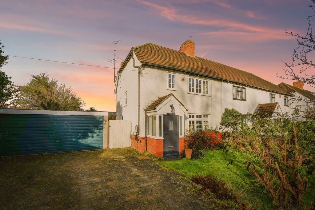 Property photo 1 of 20 Front