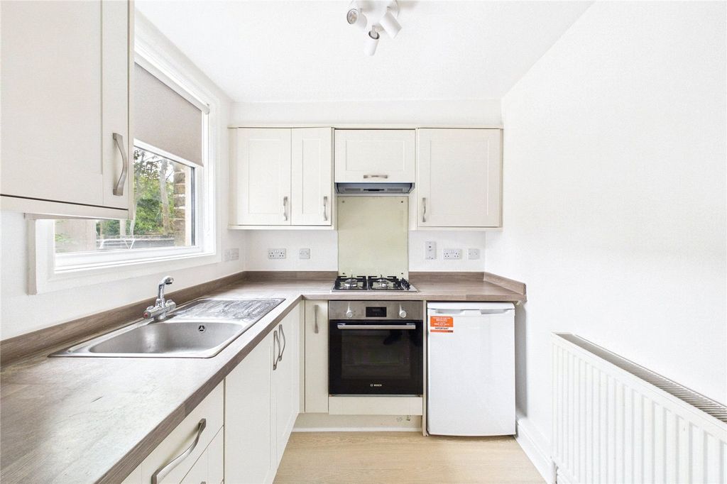 Property photo 2 of 12 Picture No. 08