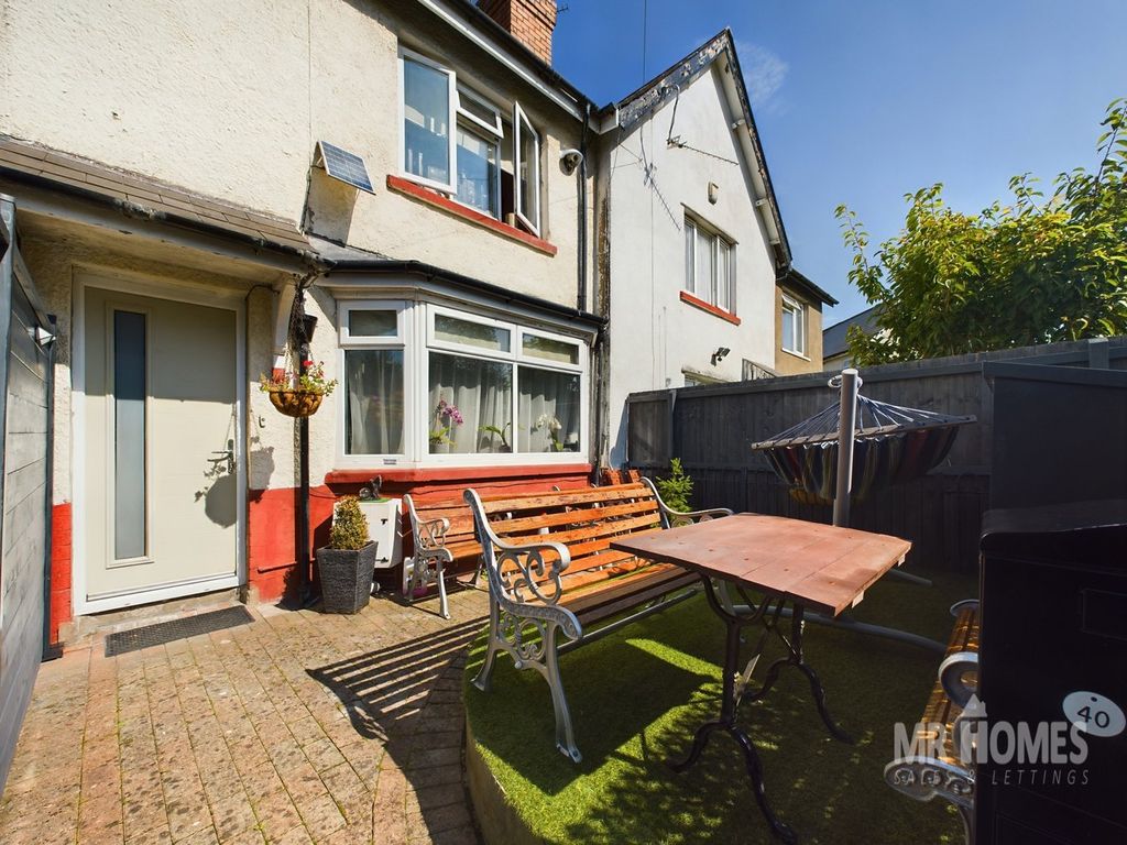 Property photo 2 of 34