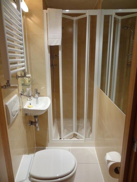 Property photo 3 of 5 Gallery