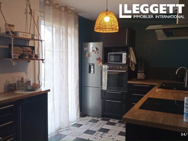 Property photo 2 of 10